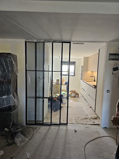 CARPINTERÍA ALUMIHOGAR