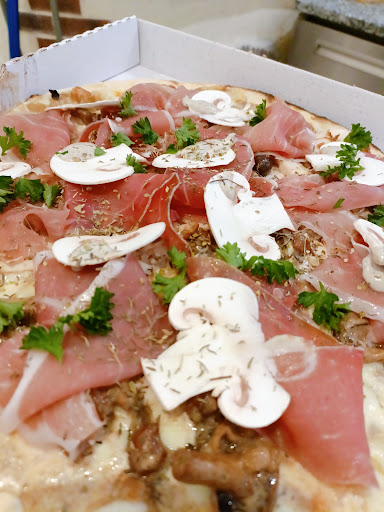 Photo 2 - Pizza Antonio La Pizza Cuite au Feu de Bois
