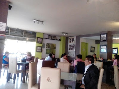 Photos of Blintz Caf&eacute;