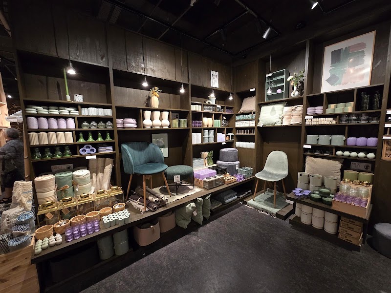 Sostrene Grene photo 2