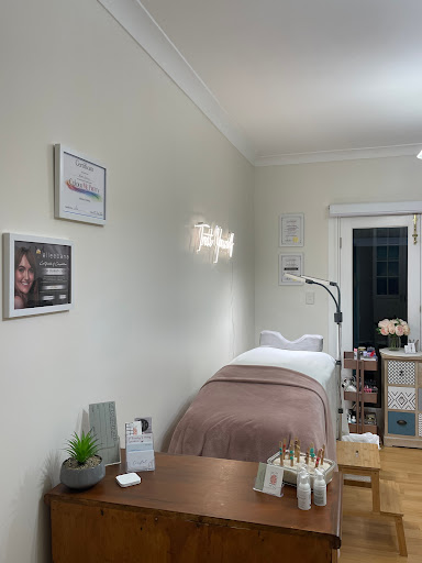 Amber Zadow - Lash & Makeup Artistry (Goolwa) - Thumbnail