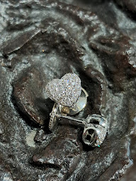 Photo n°20 de Joaillerie-Horlogerie Genillon Chris del mar à Royan (Service de réparation de montres)