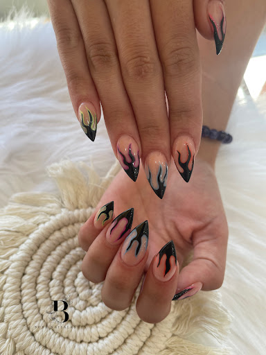 BORA Nails & Lashes