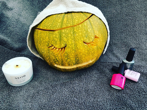 Young at heart, mobile beauty - Thumbnail