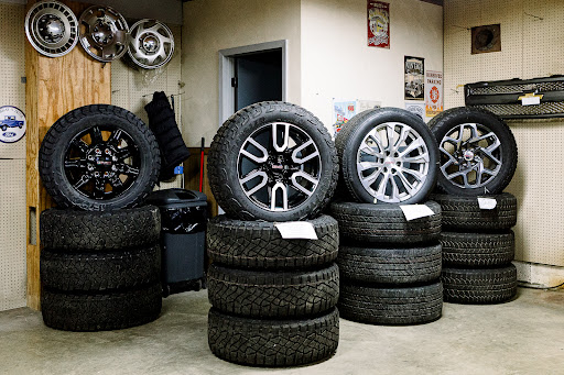 Cool Customs - Visual