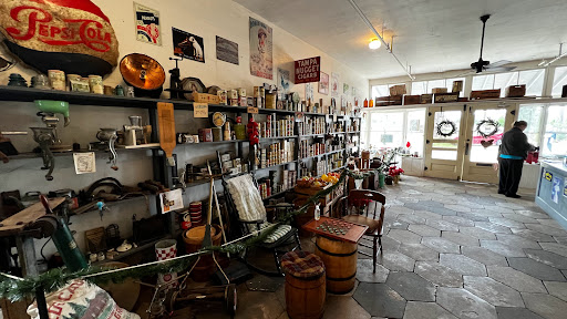 H.C. Smith Store - Visual