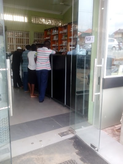 photo of Kunle Ará Pharmacy