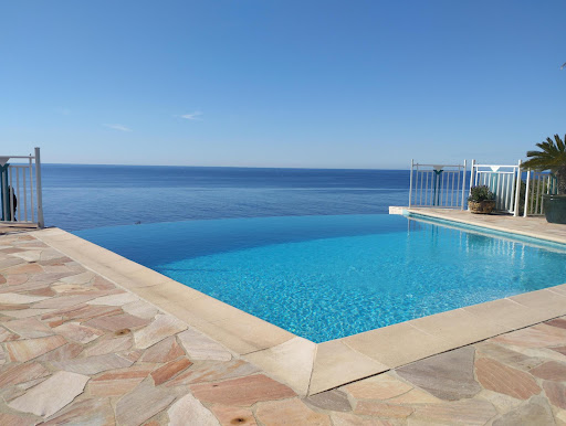 Photo de MKS PISCINE- Recherche de fuite/Rénovation/entretien à Pierrefeu-du-Var (83390)