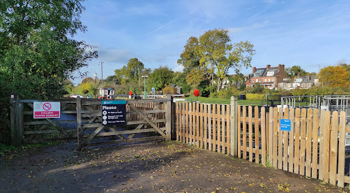 Sunbury Lock - Thumbnail