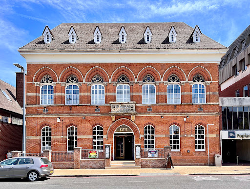 Yates - Solihull - Visual