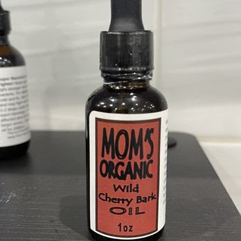 Mom's Organic Oils Smoothie & Herb Cafe by null
