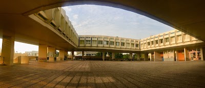 Photos of Saint Joseph University - Science and Technology Campus
