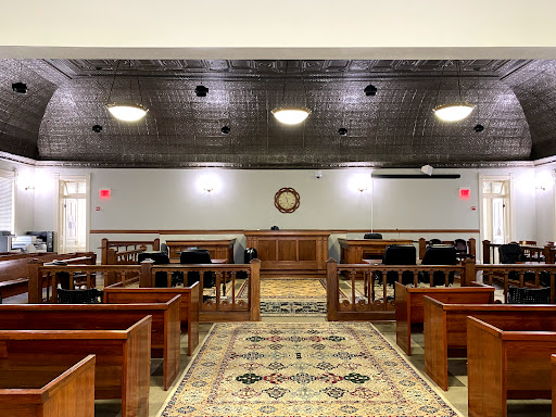 CourtHouse Antique - Visual