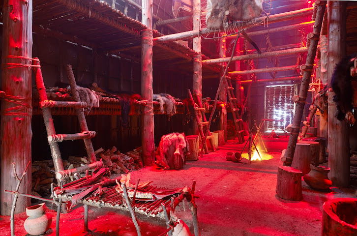 National Longhouse Ekionkiestha' by null