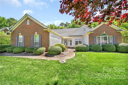 Hannah Flowers, Realtor ️ - Thumbnail