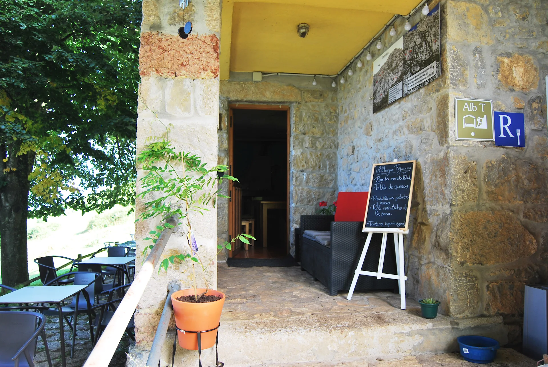 ALBERGUE DE FAYACAVA (780 m.)