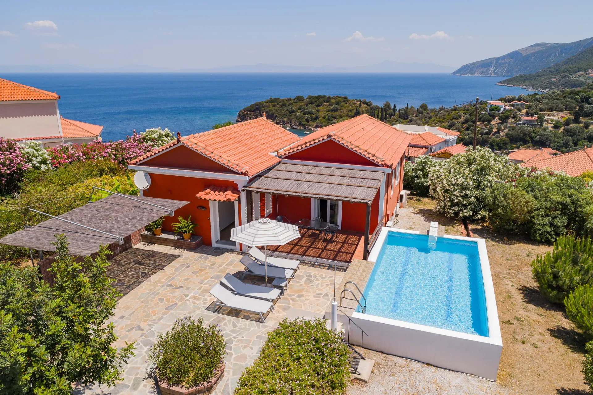 MOUZAKIS VILLAS