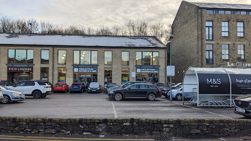 Mountain Warehouse Glossop - Thumbnail