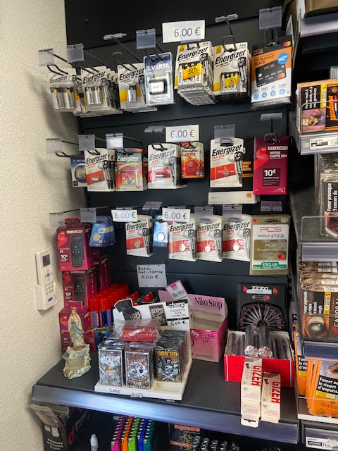 magasin vape montceau les mines Vape Cbd Jwell Montceau - Articles pour vapoteurs, 4 r République, 71300  Montceau les Mines (France) main image 1