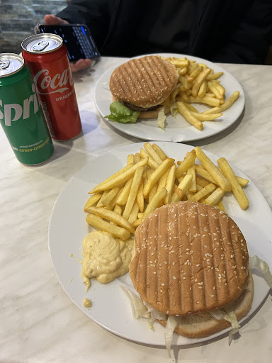 Photo 1 - Snack 384 Megève