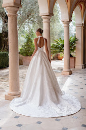 Photo n°32 de Marylin Création à Marignane (Boutique de mariage)