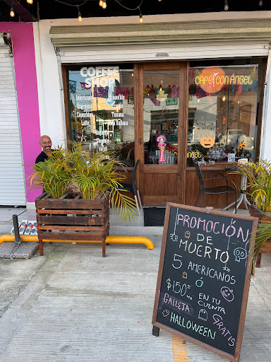 Café Con Ángel. Gallery - Mexico