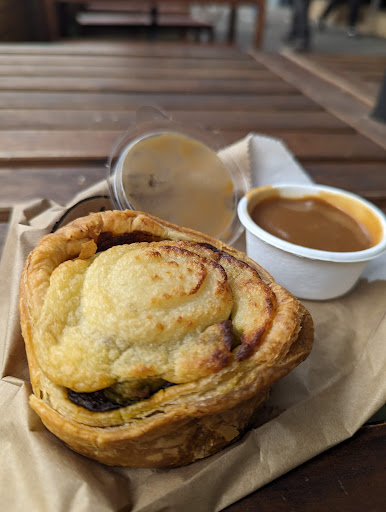 Pie Thief - Visual