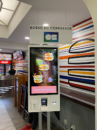 Photo n°2 de Ultimate Burger Grange-Blanche à Lyon (Restaurant de hamburgers)