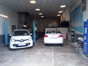 Photo n°8 de CAP7 Carrosserie à Aix-en-Provence (Garage automobile)