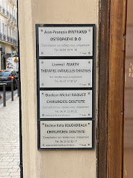 Photo n°4 de Dr Katia Bouchereaux à Marseille (Dentiste)