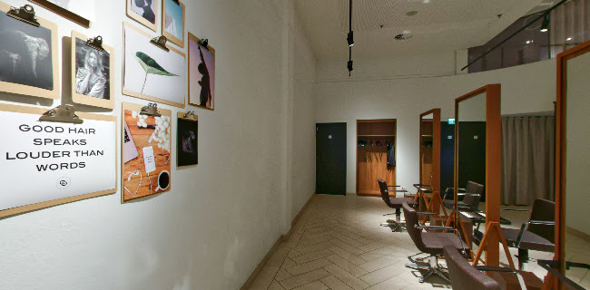 http://cosmohairstyling.com/salons/cosmo-hairstyling-utrechtovervecht