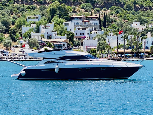 Zeus yacht