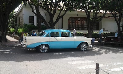 Photos of Droguer&iacute;a Guasimales Plus
