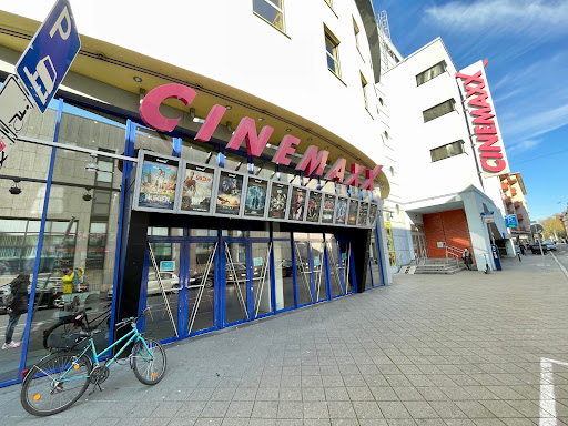 CINEMAXX Parkhaus - Public parking garage - Thumbnail
