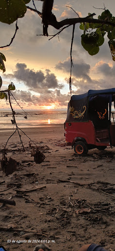 TUK TUK NOSARA (Emmanuel)
