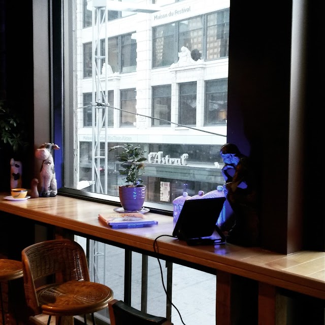 L'anticafé Quartier Des Spectacles