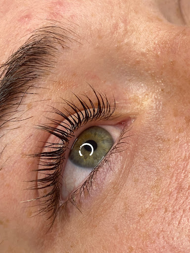 Lashed by Em - Visual
