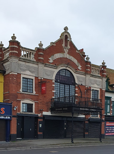 Queen's Hall - Visual