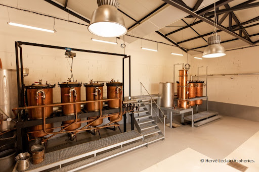 Distillerie CASTAN Gallery - France