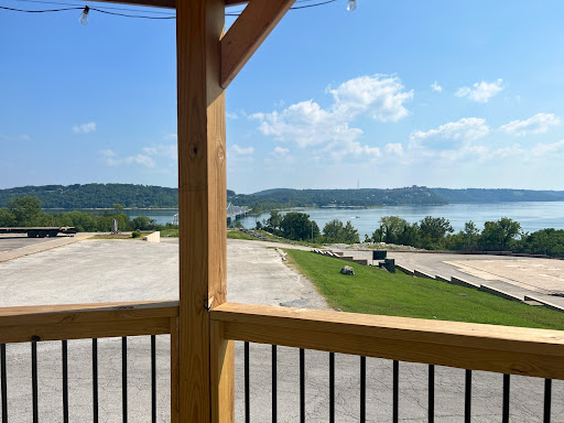 The View at Kimberling - Thumbnail
