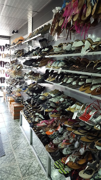 Photos of FOOT LOCKER DT