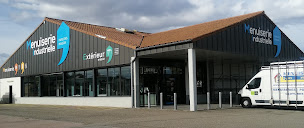 Photo n°33 de Menuiserie Industrielle à Miramont-de-Guyenne (Magasin de stores et de rideaux)