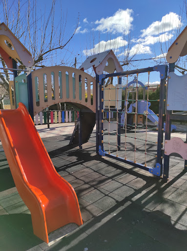 Parque infantil de Villargordo del Cabriel Gallery - Spain