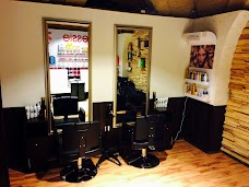 Gillan salon & spa Shapes Branch karachi