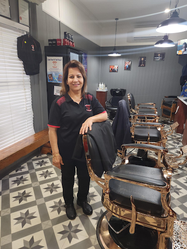 Lucky Phil's Barber Shop Logo