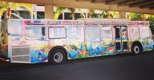 Red Coach - Visual