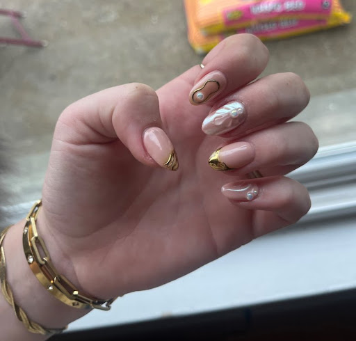 Lavish Nails & Lashes - Thumbnail