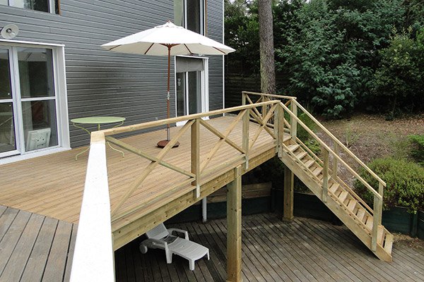 Image de Charpentier Lacanau - Michael Townson