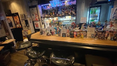 アニメ・アニソンバー ギークスカフェ