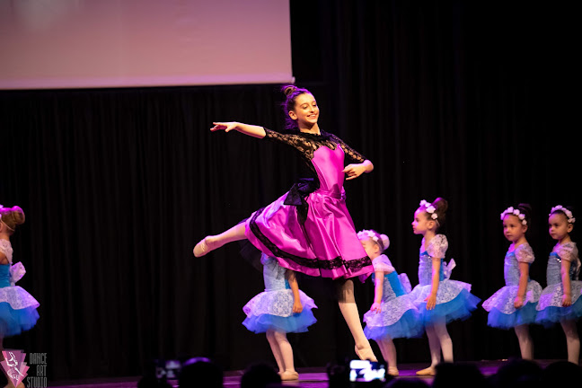 Σχολή χορού DANCE ART STUDIO VOLOS Μαρίας Σακελαροπούλου - Βόλος